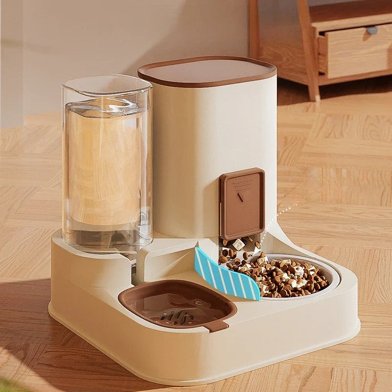 All-in-One Food Bowl and Water Feeder for Cats and Dogs - view 3