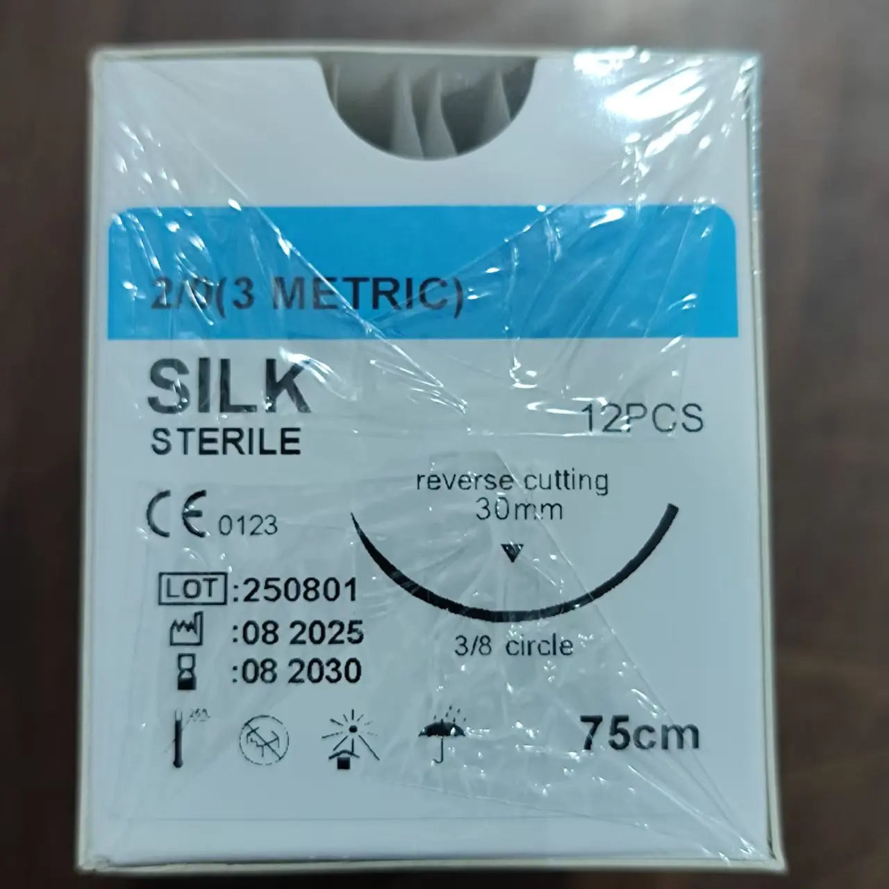 Pet animal absorbable suture, needle surgical suture, veterinary specific 2-0 suture, PGA 910 cat and dog suture